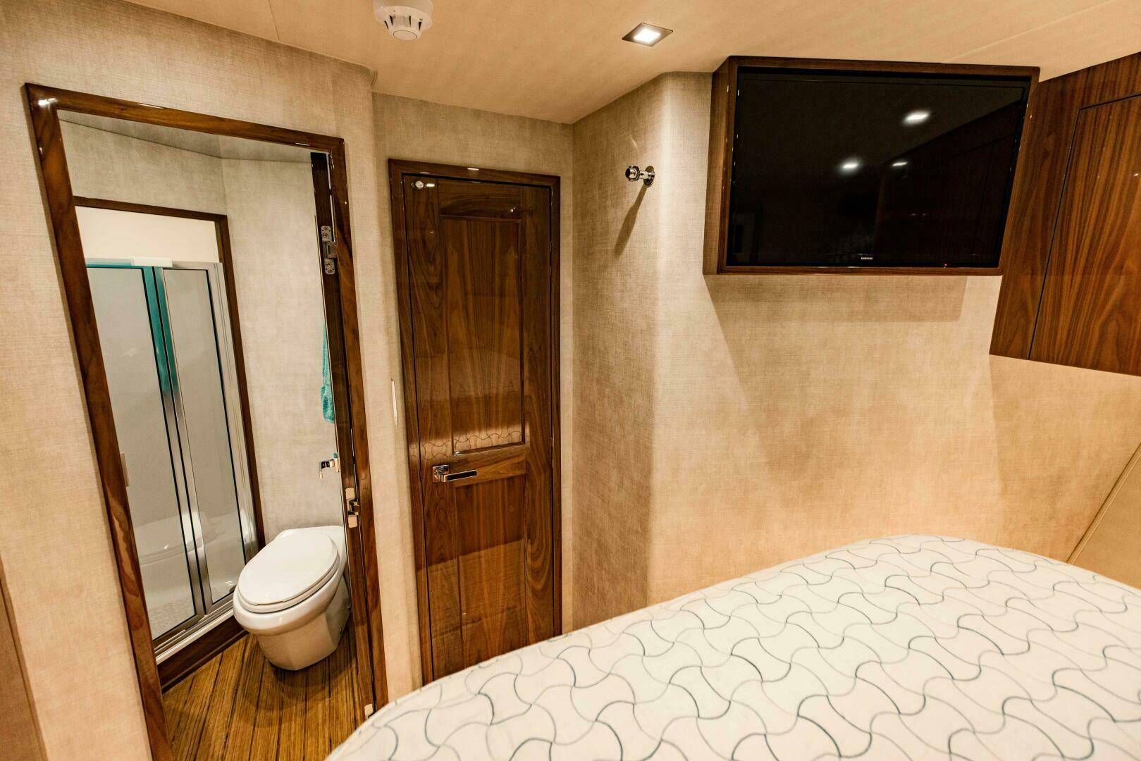 2020 Viking 72 Enclosed Bridge - Image 23