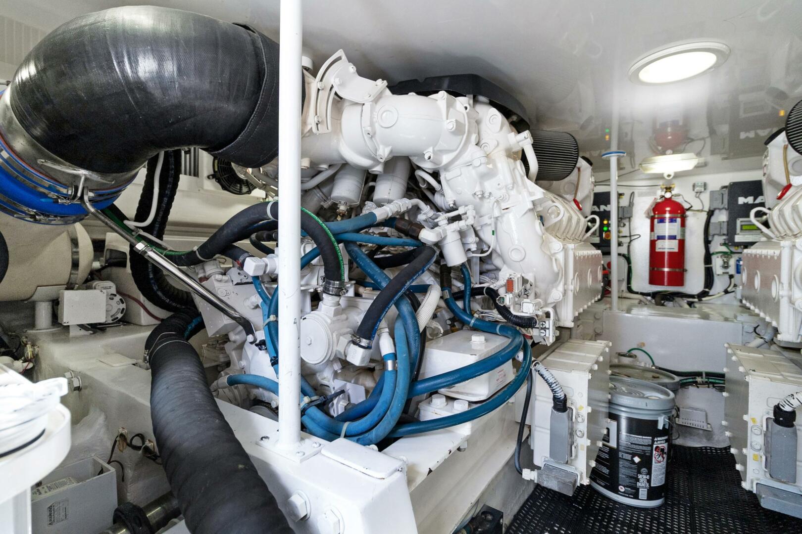 2015 Viking 46 Convertible - Image 37