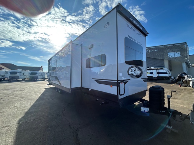 2026 CHEROKEE TIMBERWOLF 39DKBL - Image 2