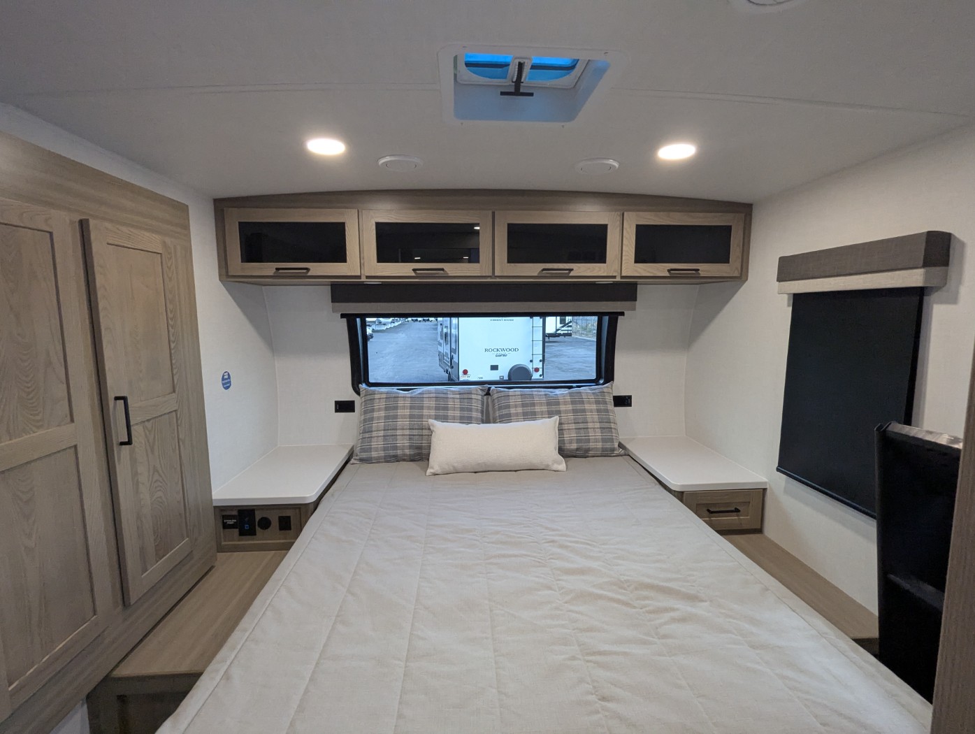 2027 Forest River Rockwood Mini Lite 2515S - Image 11