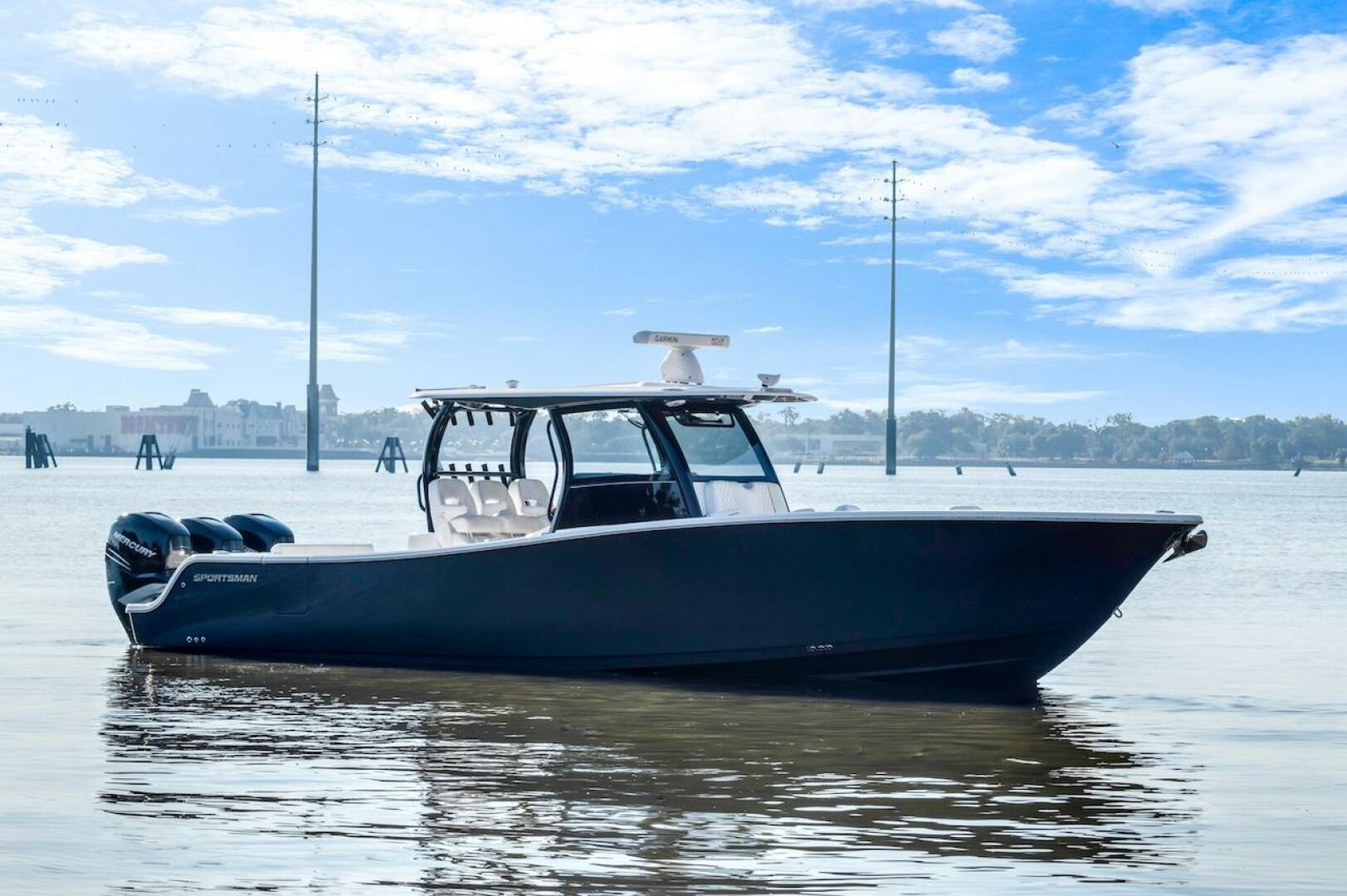 2022 Sportsman Open 352 Center Console - Image 7