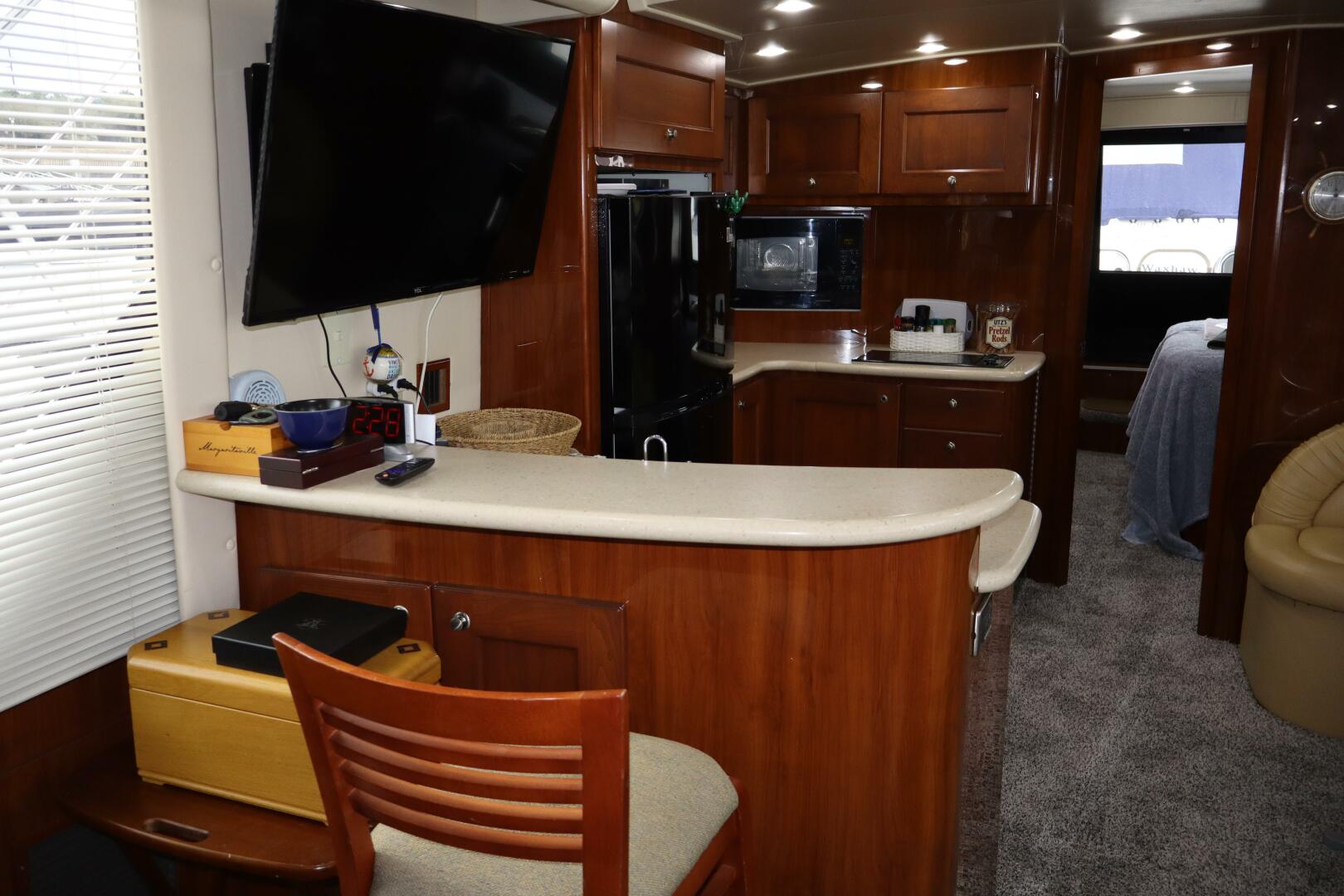 2006 Bluewater Yachts 5200 - Image 39