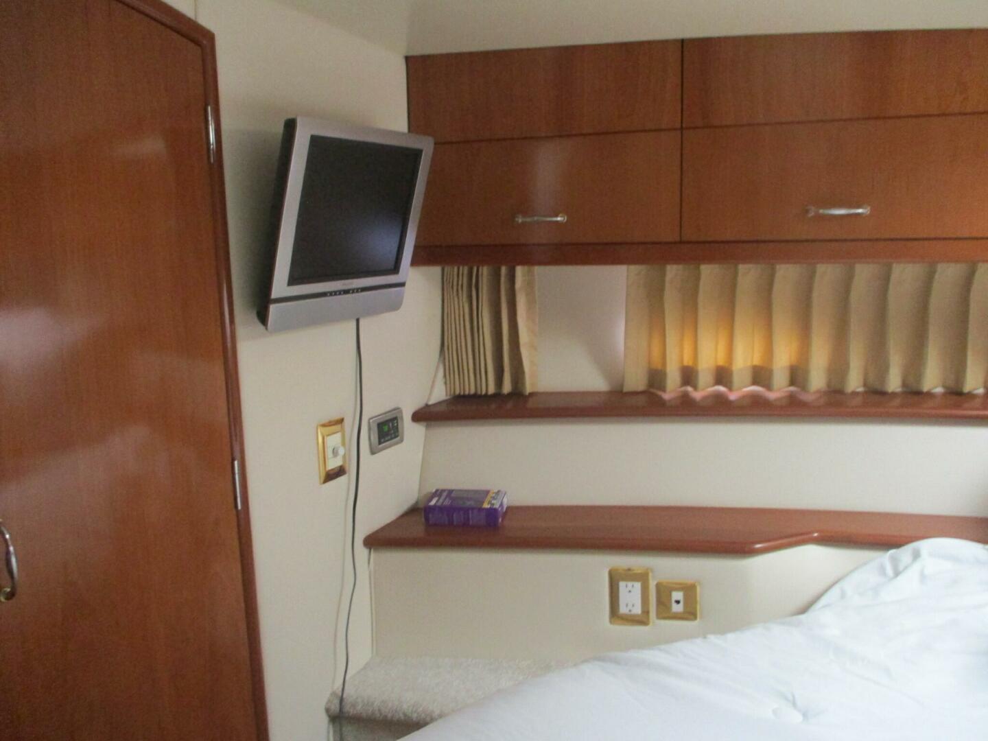 2006 Carver - Image 33