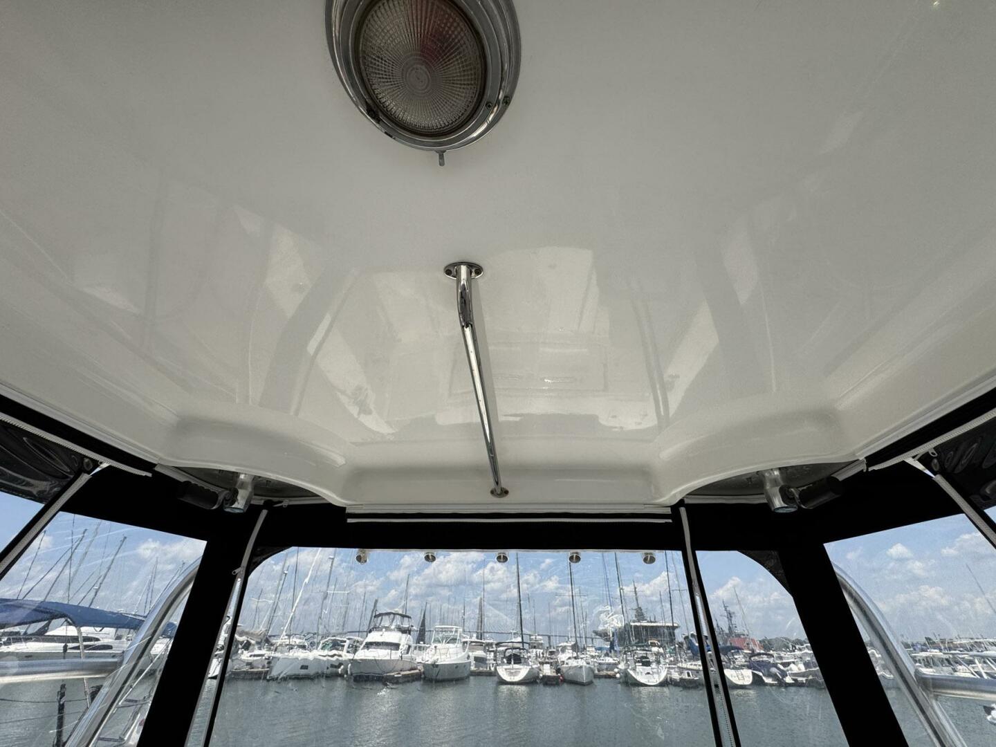 2011 Boston Whaler 305 Conquest - Image 23