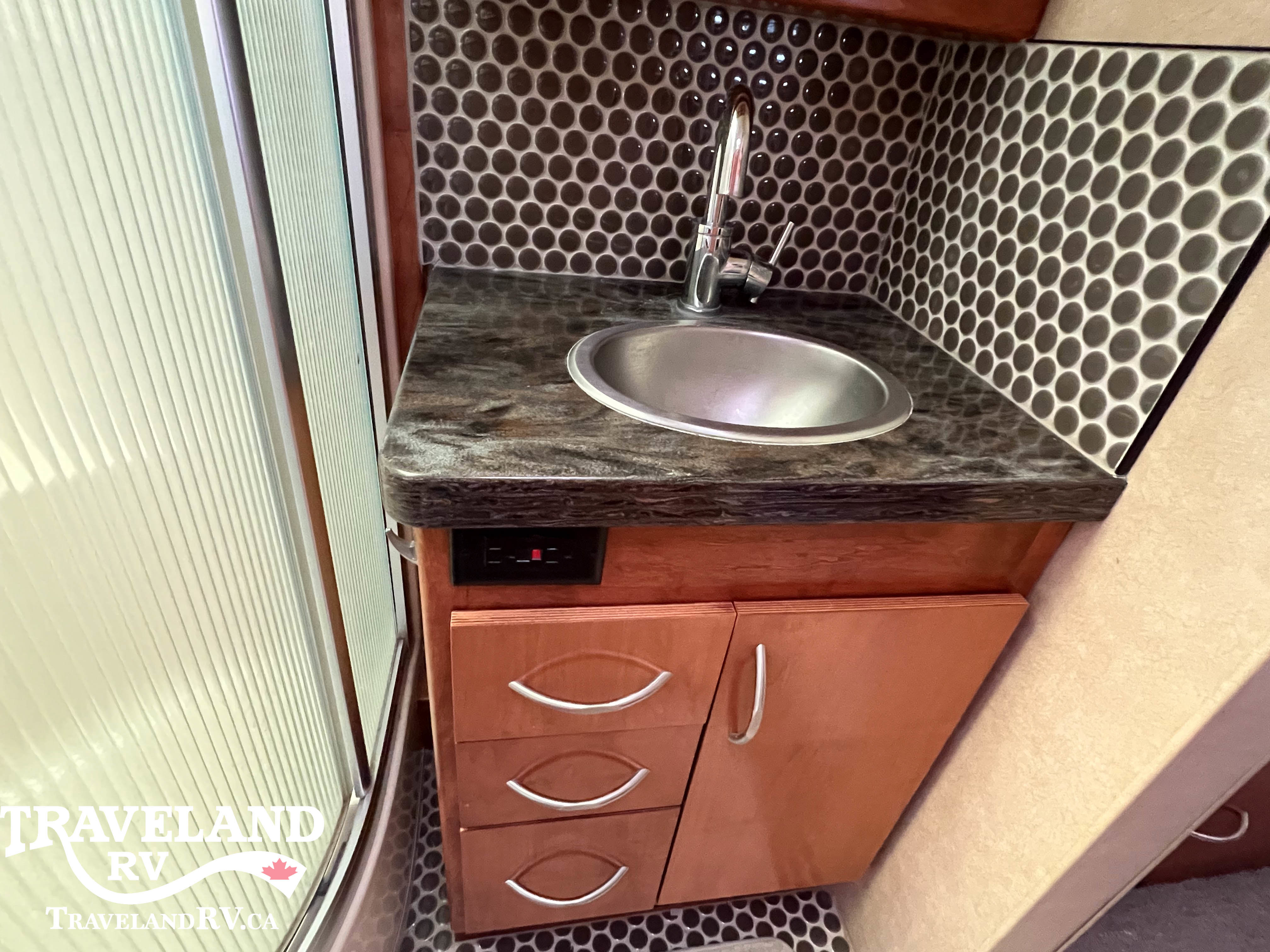 2012 Monaco RV Vesta 35PBD - Image 32