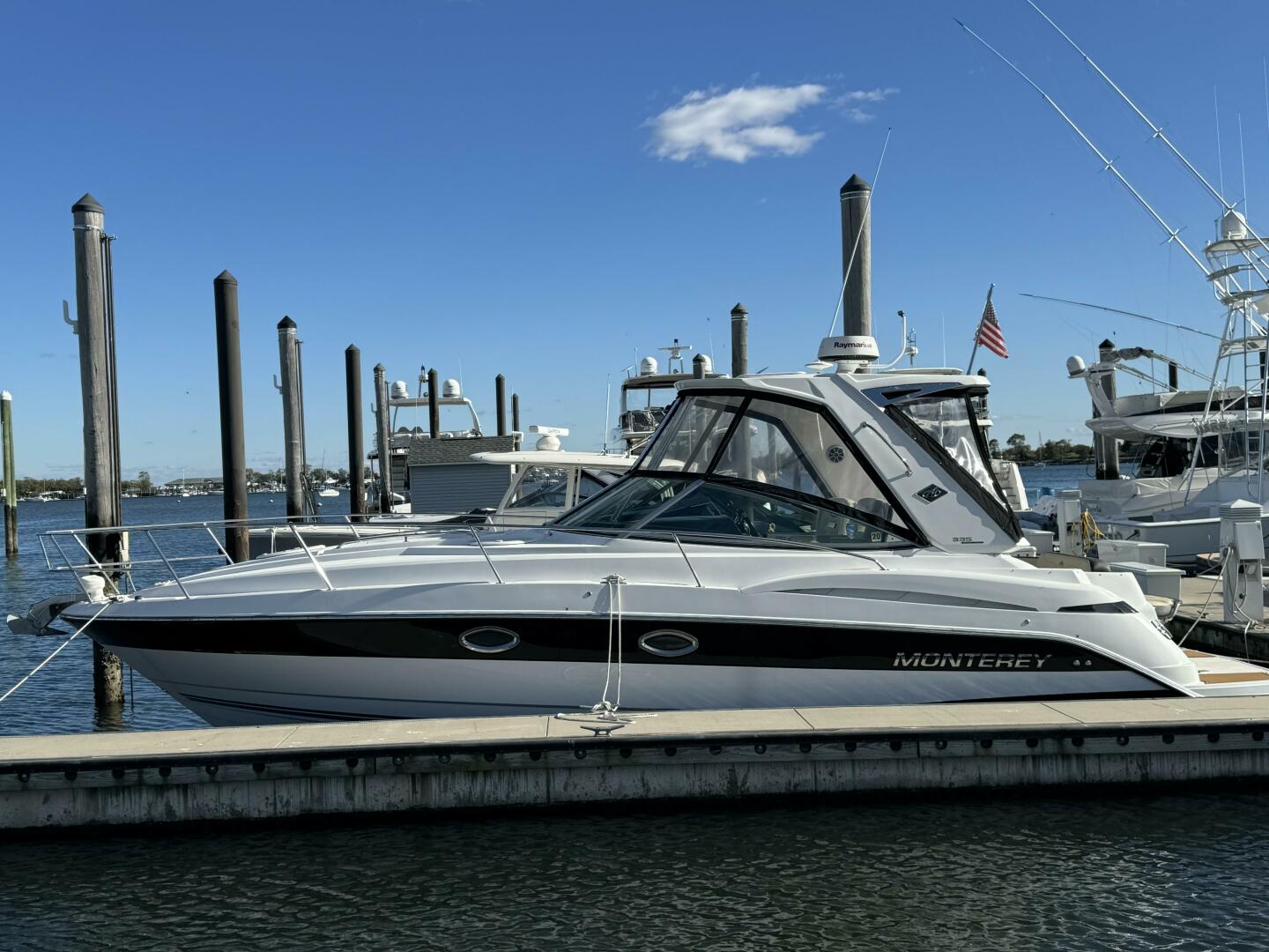 2018 Monterey 335 SY - Image 2