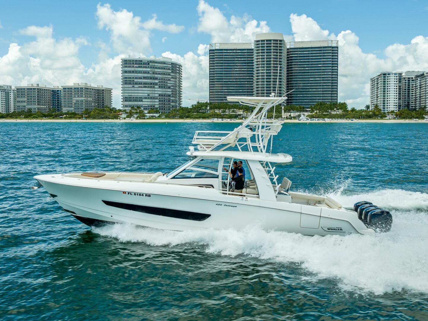 2016 Boston Whaler - Image 43