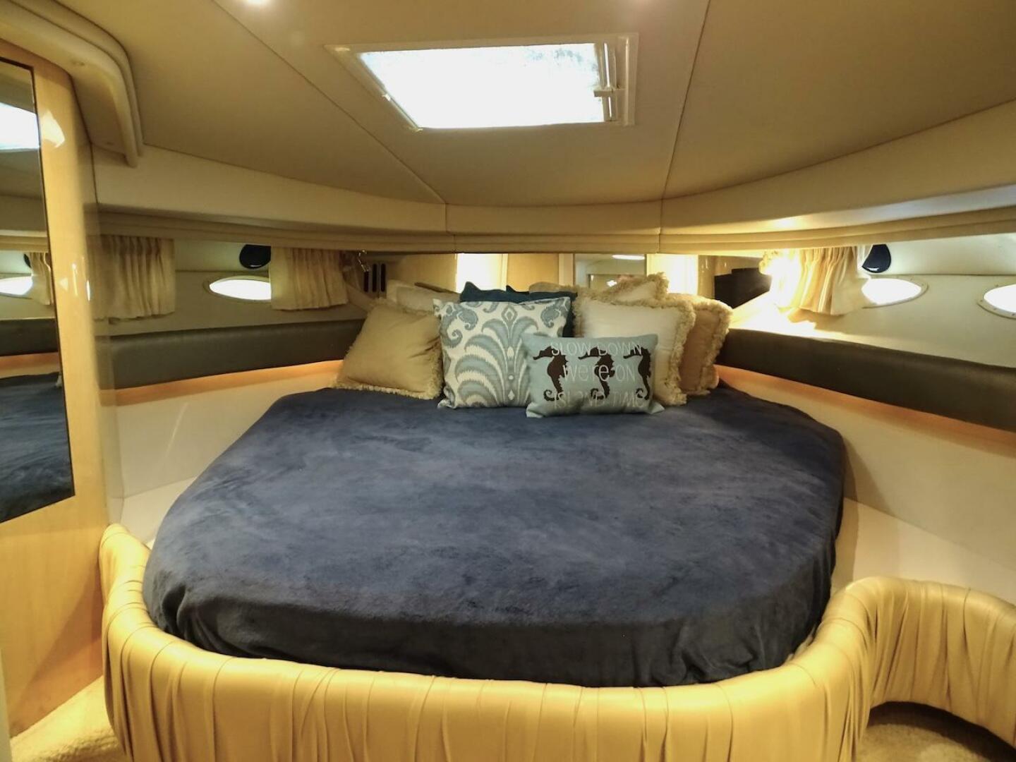 2001 Sea Ray 410 Sundancer - Image 17