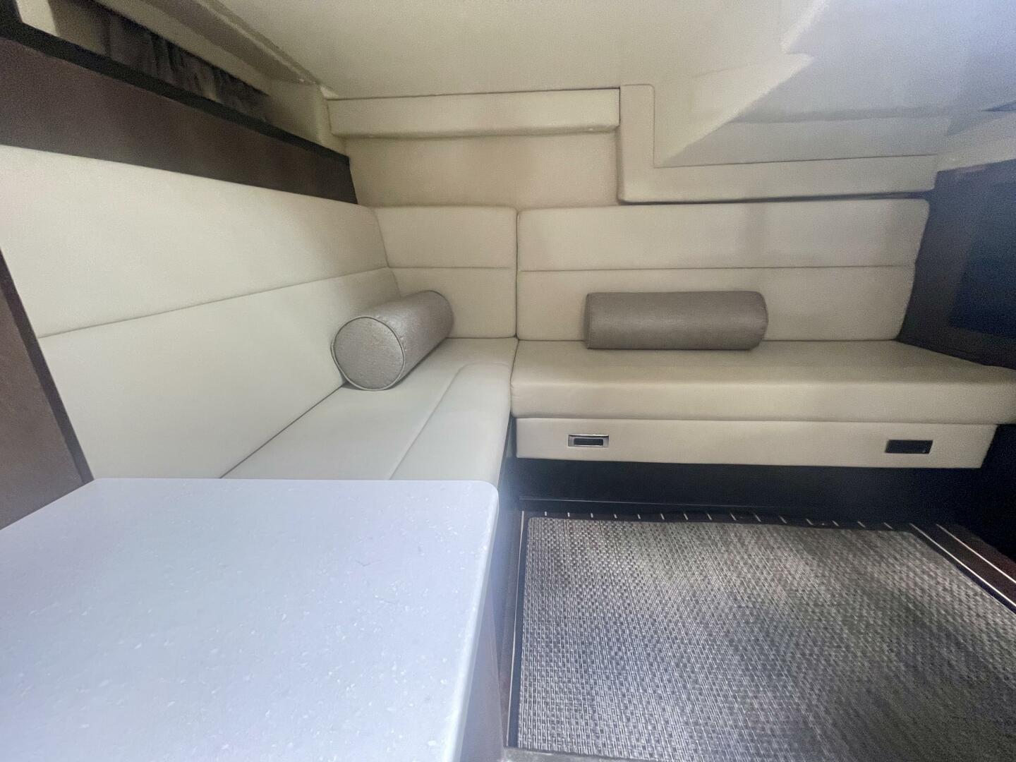 2016 Monterey 335 Sport Yacht - Image 41