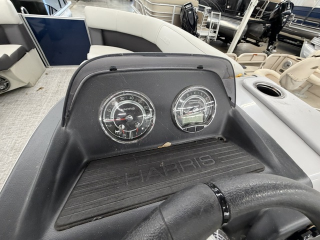 2025 Harris Cruiser 190 CW (225 Package) - Image 11