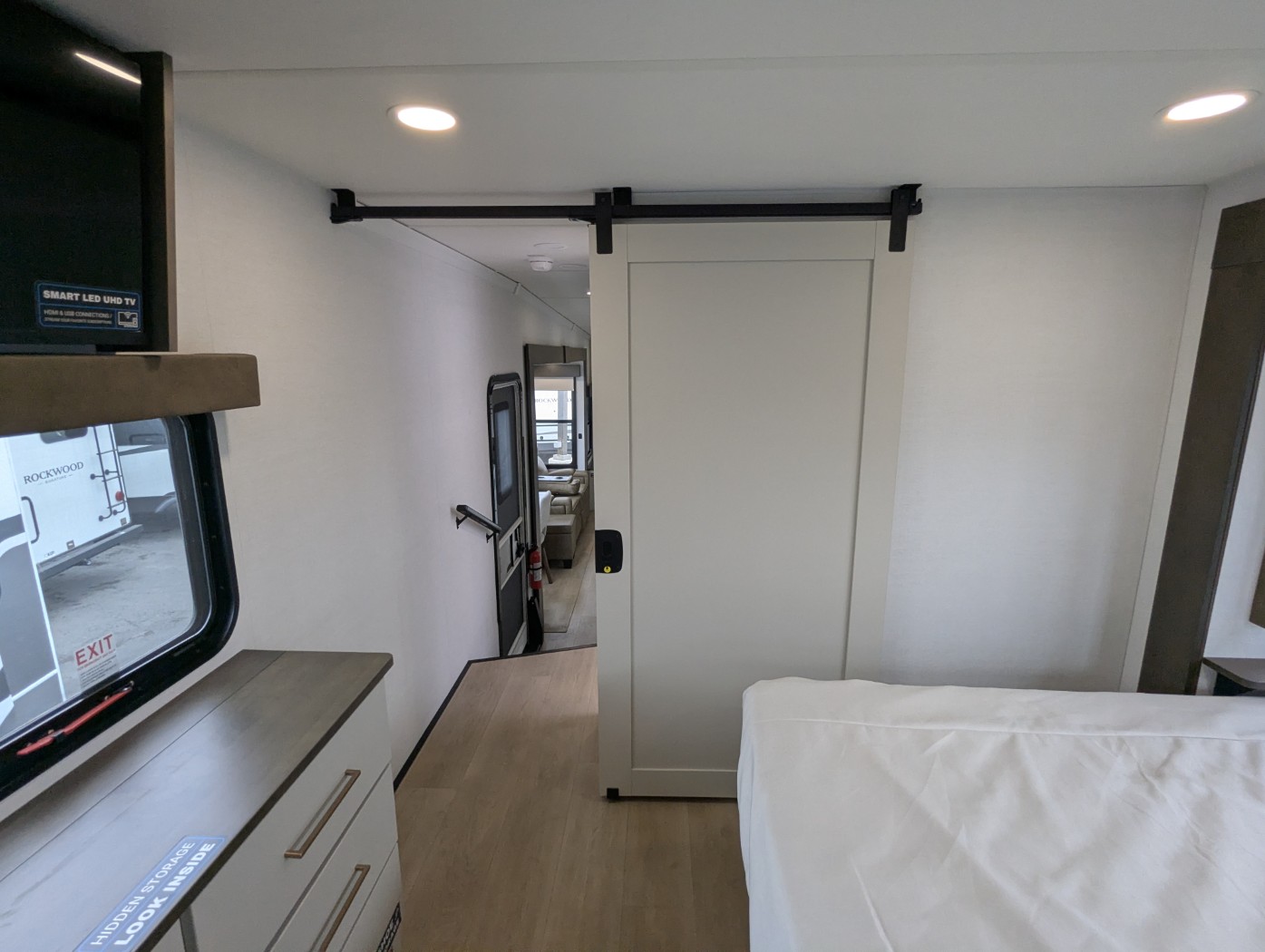 2027 Alliance RV Paradigm 310RL - Image 26