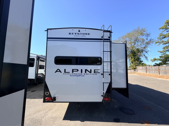 2026 Keystone Alpine Avalanche Edition 379MB - Image 6