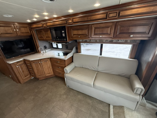 2013 Tiffin Allegro Breeze 32 BR - Image 29