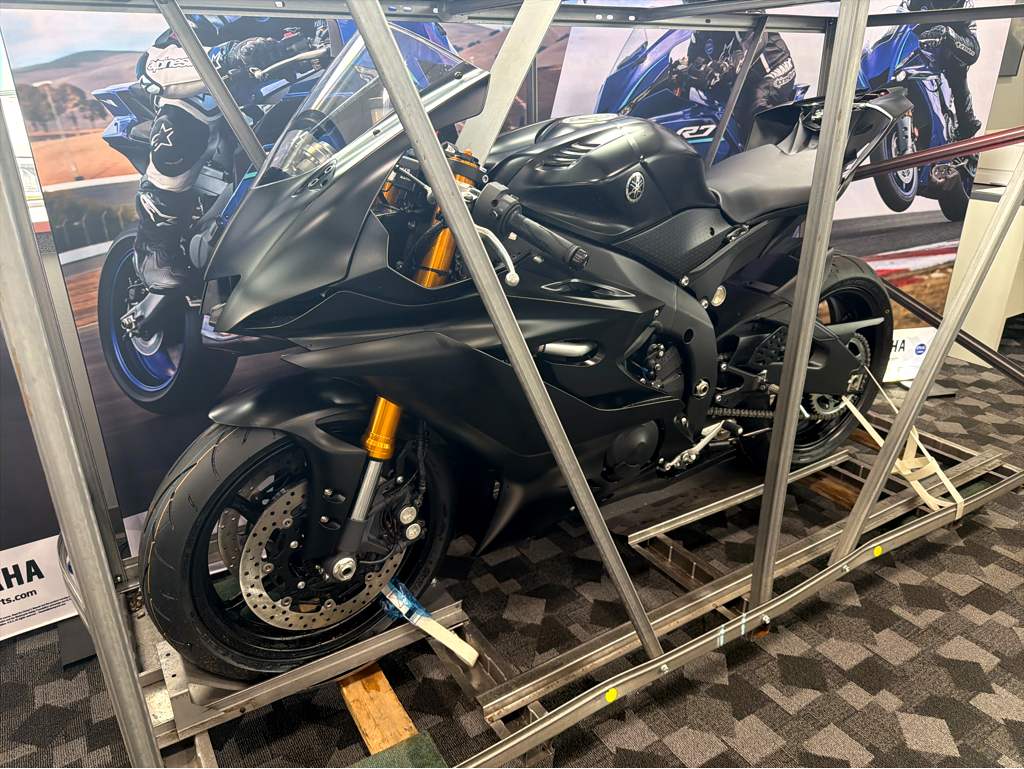 2026 Yamaha YZF-R6 RACE • 1 of 130 Final Year - Image 2