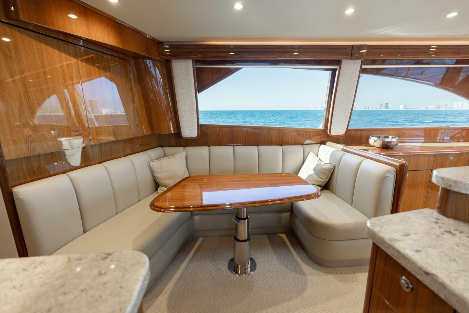 2020 Viking 62 Convertible - Image 14