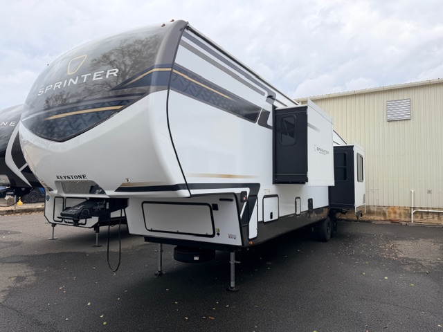 2026 Keystone Sprinter 3840LRK - Image 4