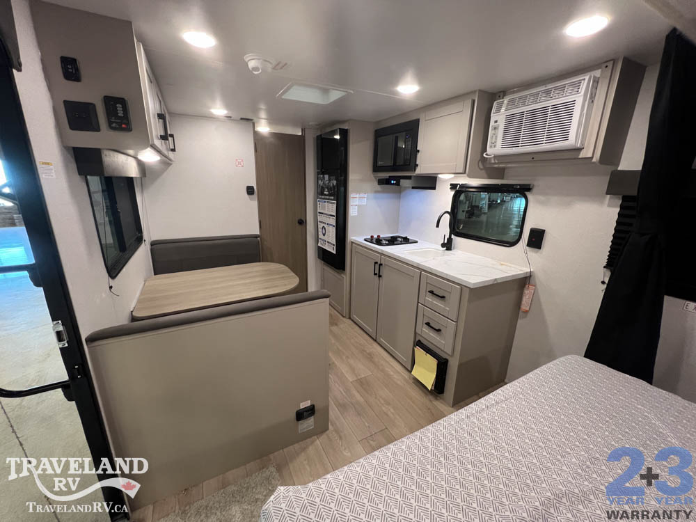 2027 Jayco Jay Flight SLX 175FQW - Image 3