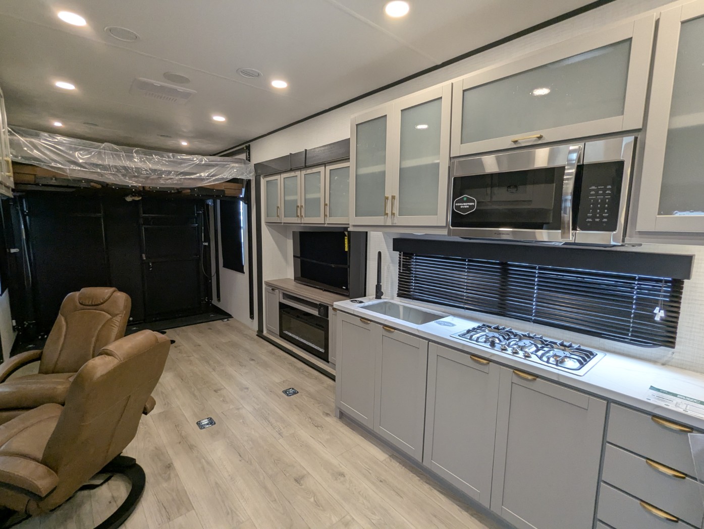 2026 Forest River Stealth 3300 - Image 13