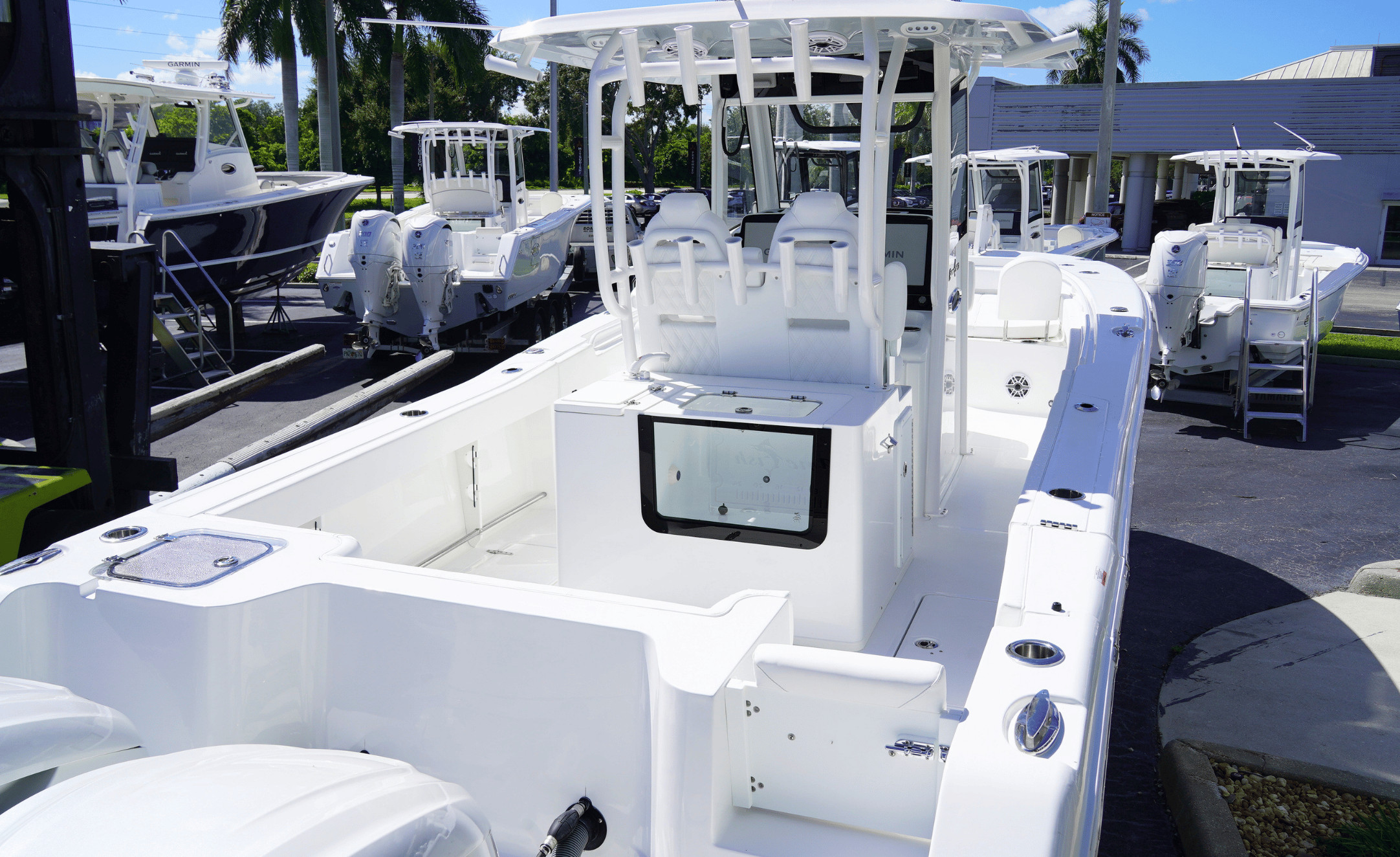 2027 SEA HUNT GAMEFISH 30FS - Image 9
