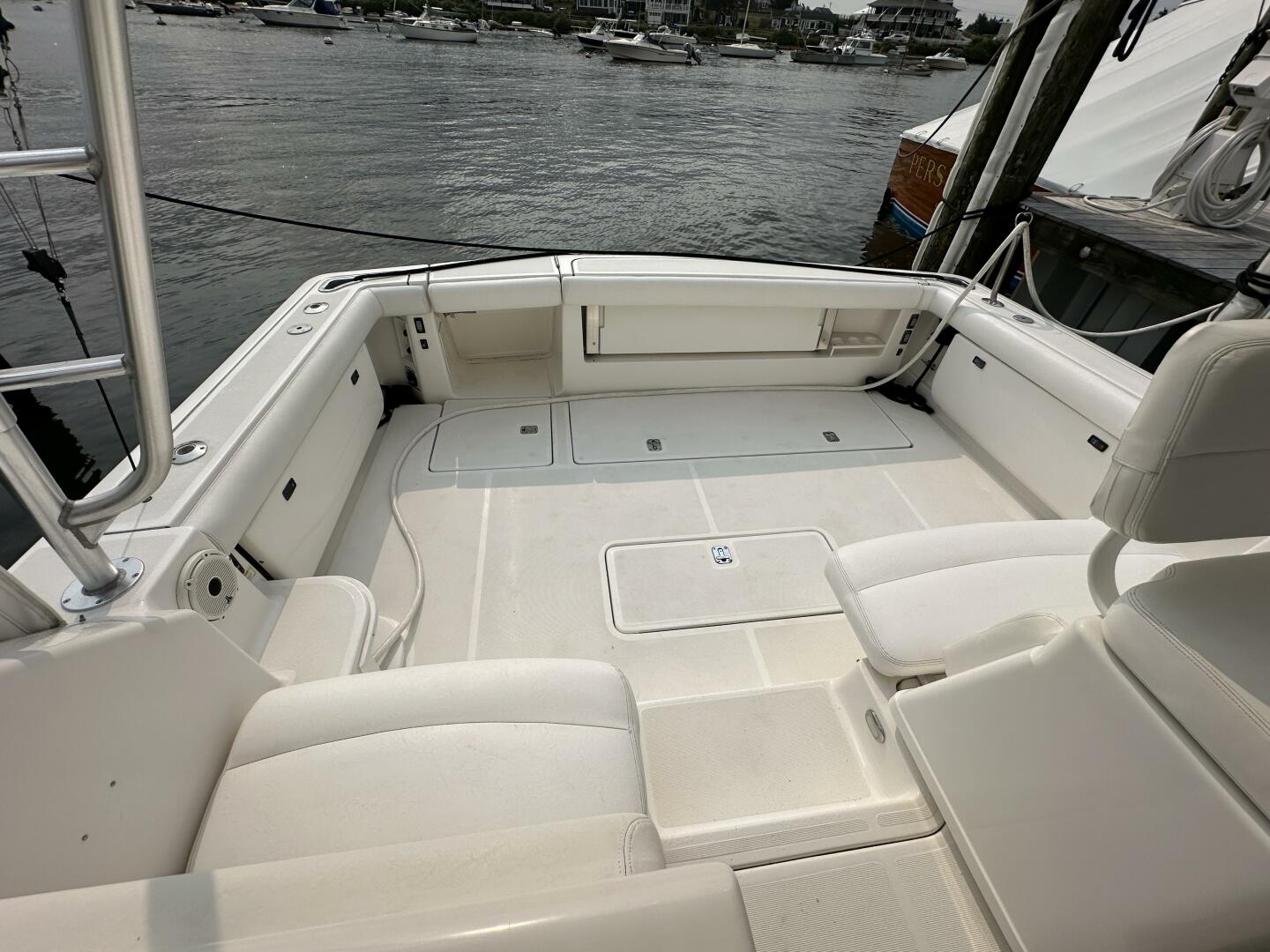 2001 Tiara Yachts 3800 Open - Image 17