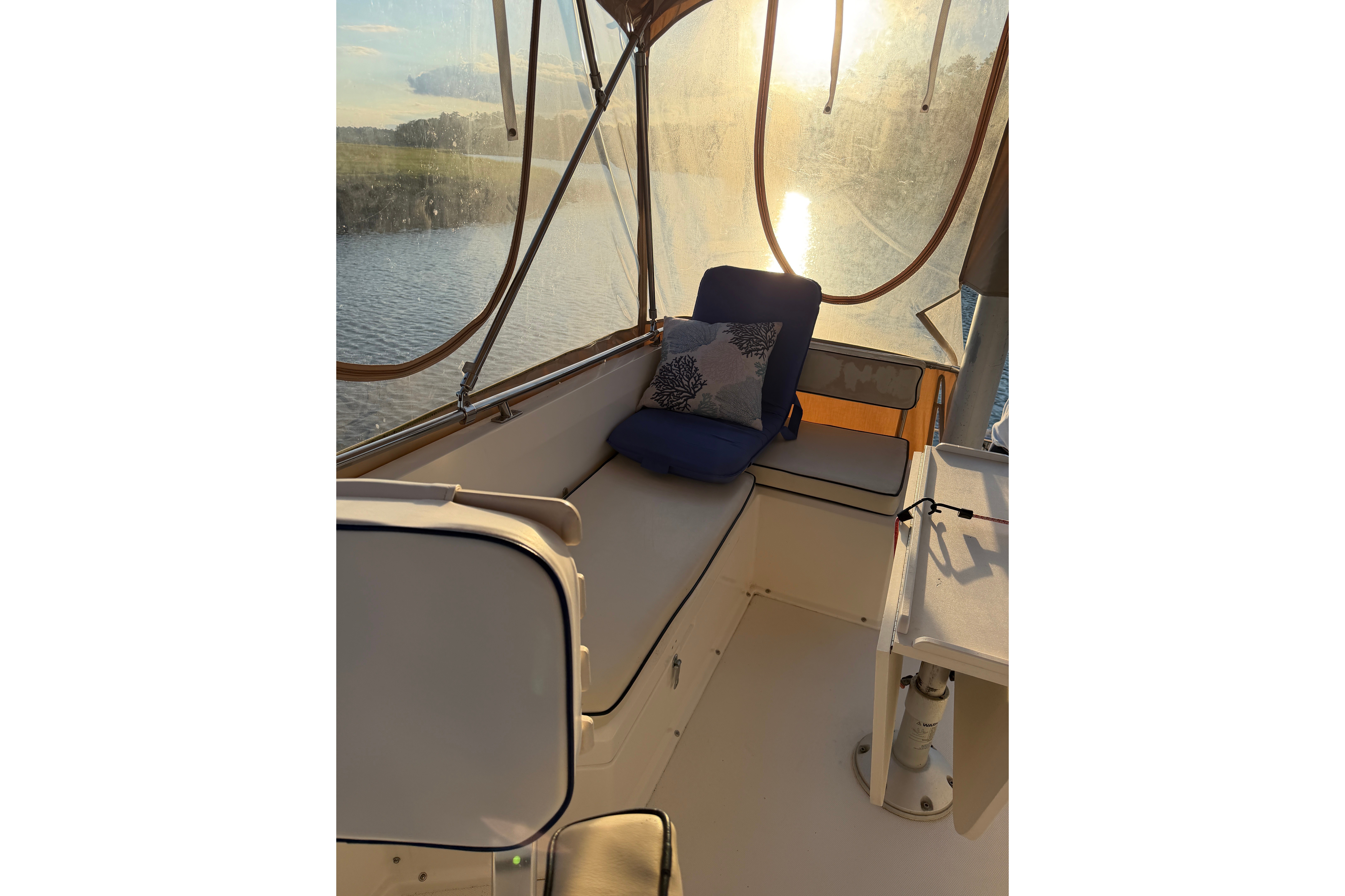 1998 Sabreline 36 AFT CABIN - Image 22
