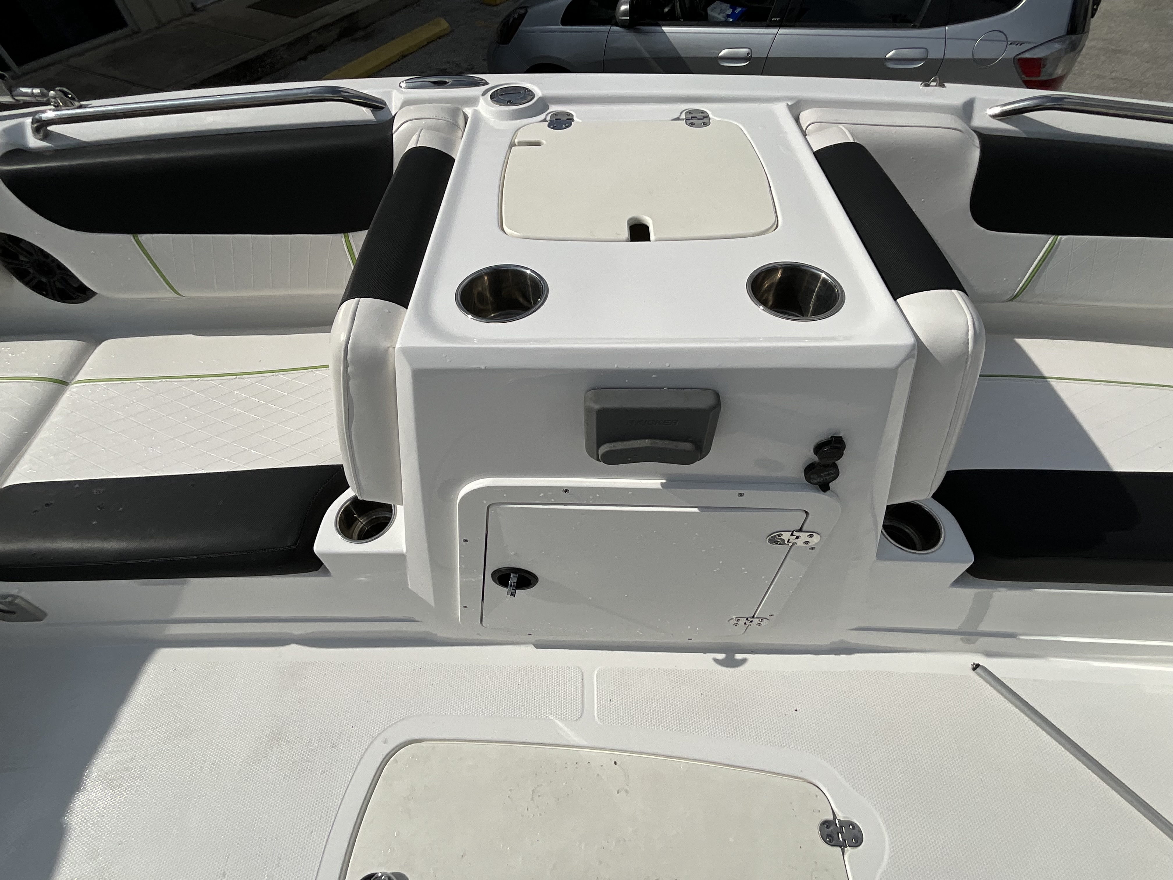 2023 TRACKER 2023 2150FS - Image 10