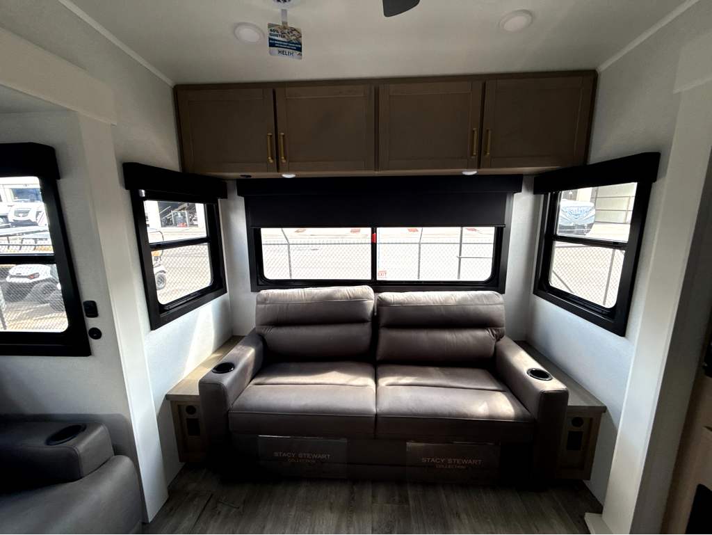 2027 JAYCO EAGLE 321RSTS - Image 13