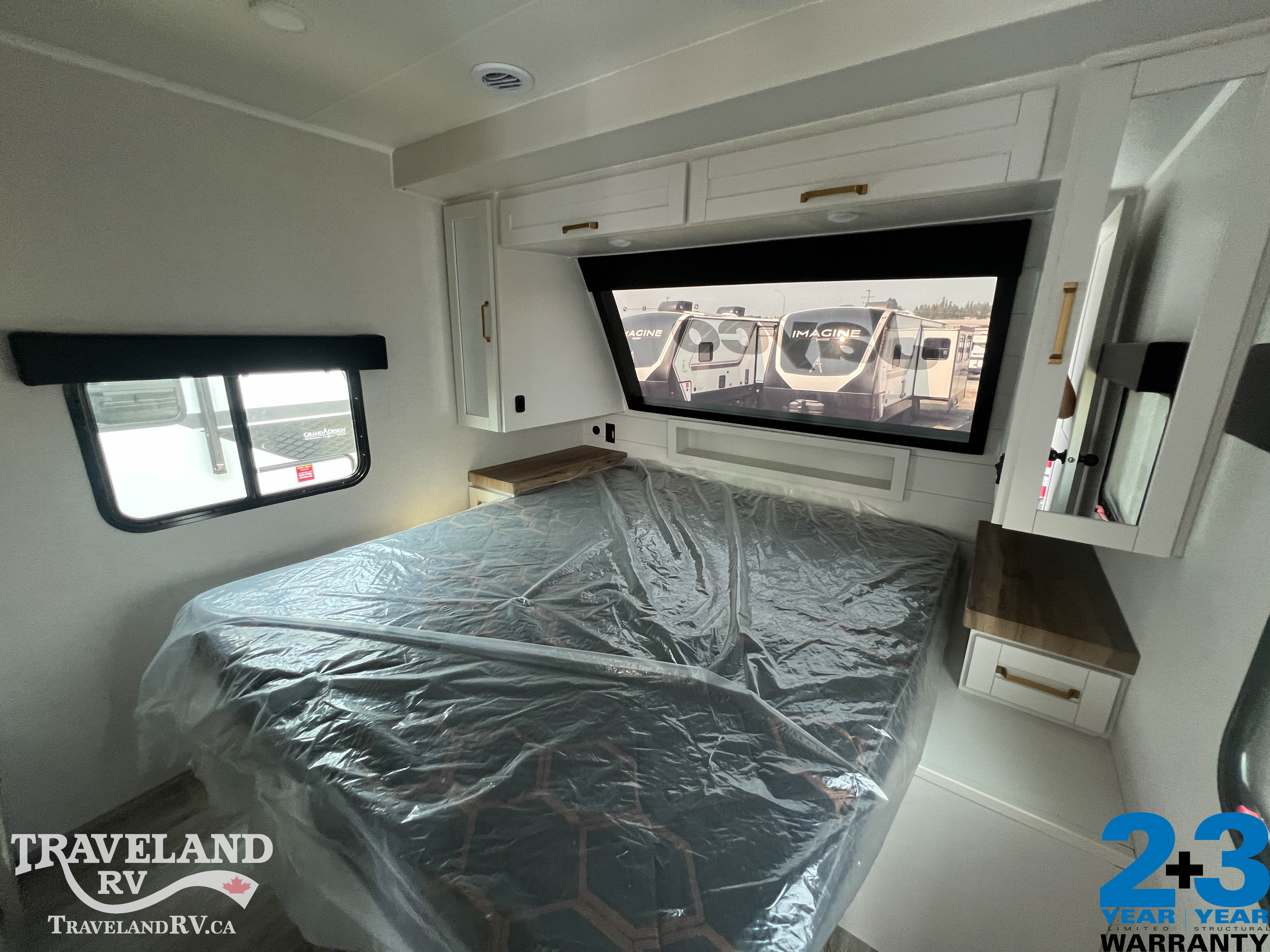 2027 Jayco Eagle 312BHOK - Image 28