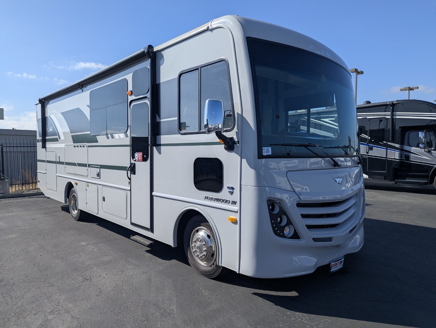 2026 Fleetwood Flair 29M - Image 1