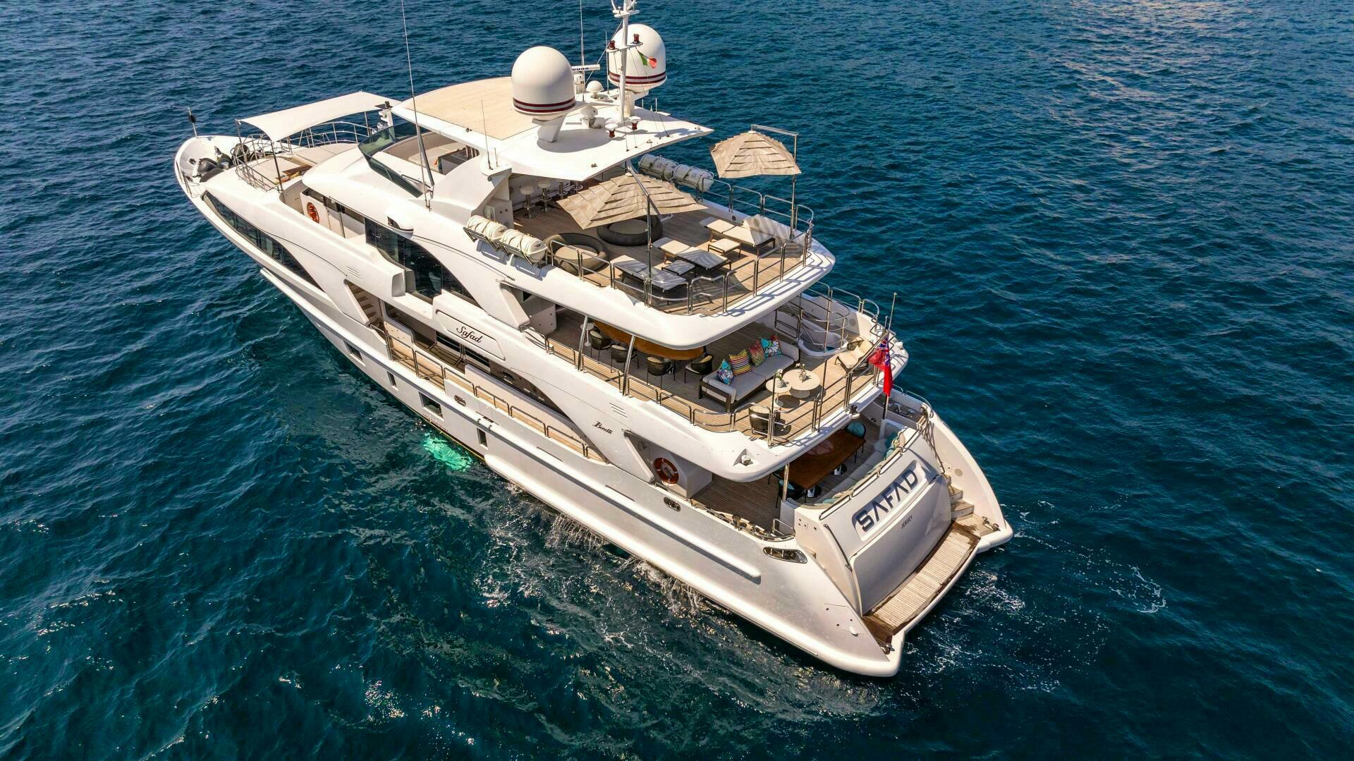 2015 Benetti Benetti Classic 121 - Image 9