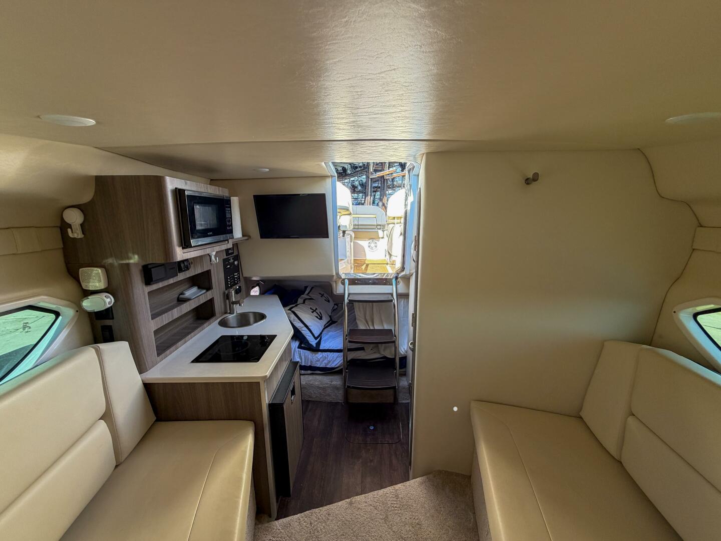 2020 Regal 26 Express - Image 6