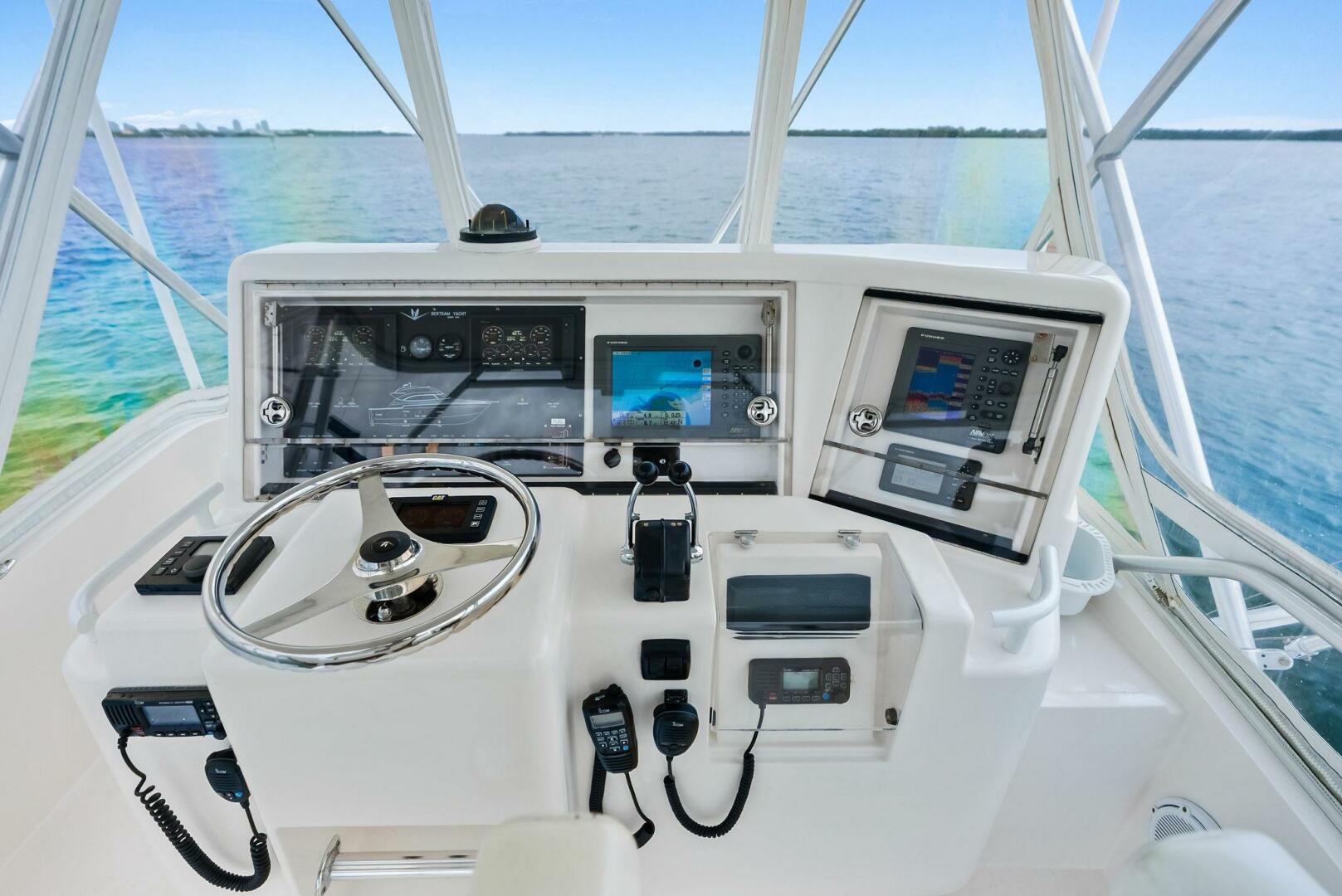 2006 BERTRAM Convertible Base - Image 29
