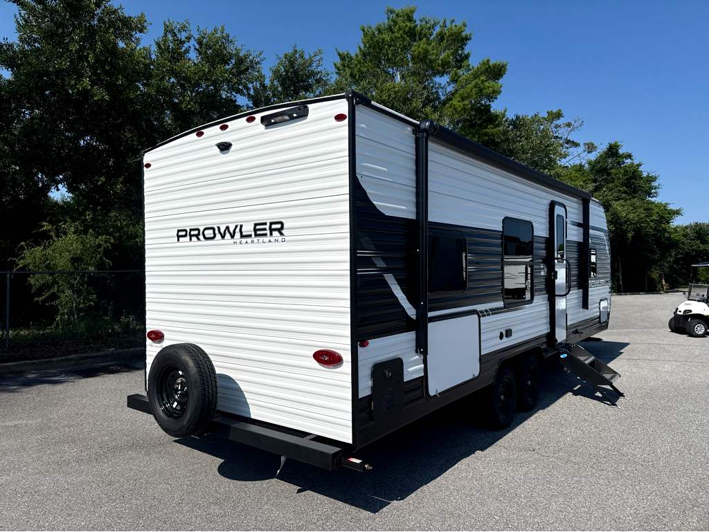 2027 HEARTLAND PROWLER 2600BH - Image 4
