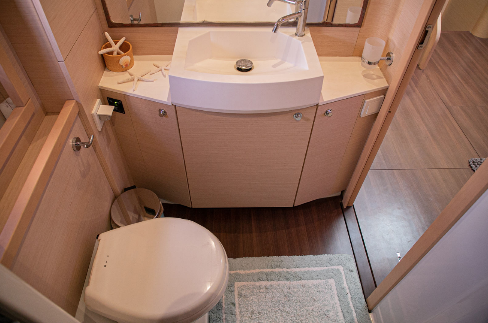 2010 Beneteau Monte Carlo 47 - Image 31