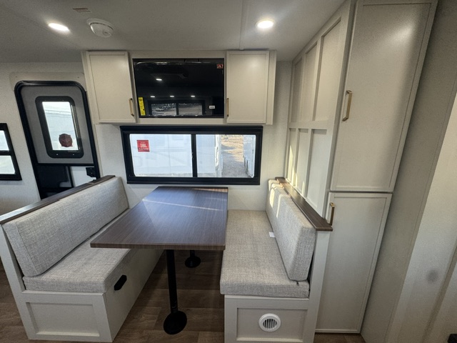 2027 IMAGINE XLS 22MLE - Image 18