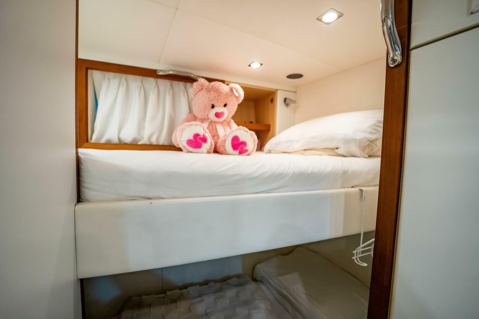 2011 Sunseeker 34 Metre Yacht - Image 63