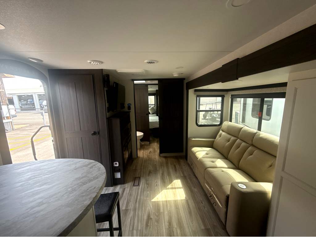 2027 VENTURE RV STRATUS 262VFK - Image 16