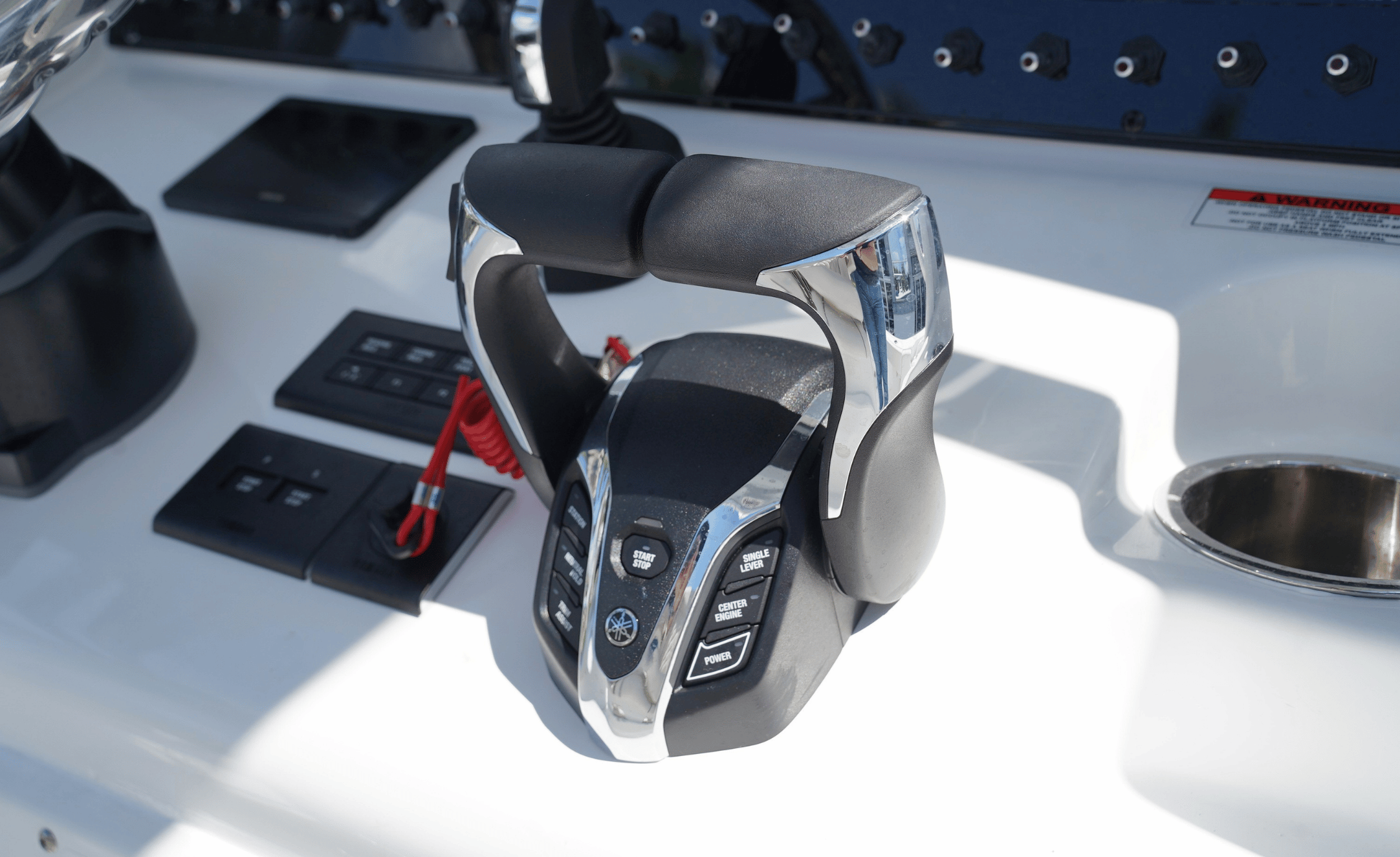 2027 SEA HUNT ULTRA 265SE - Image 30