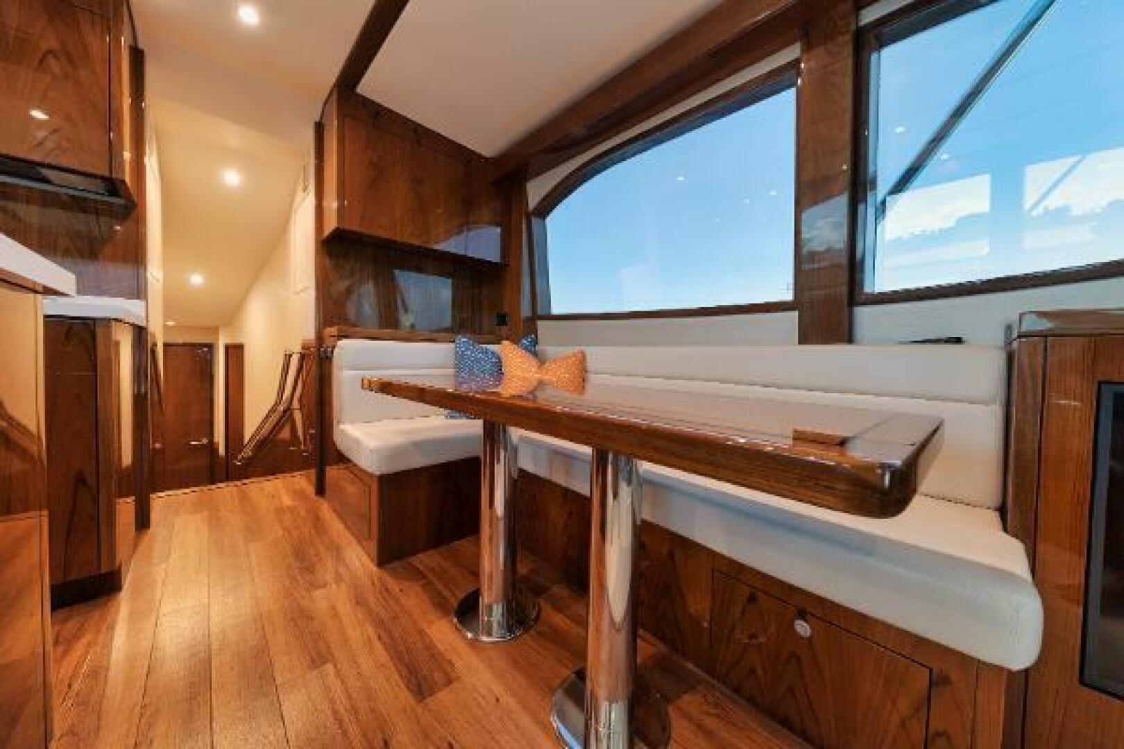 2018 Hatteras Hatteras GT54 Base - Image 9