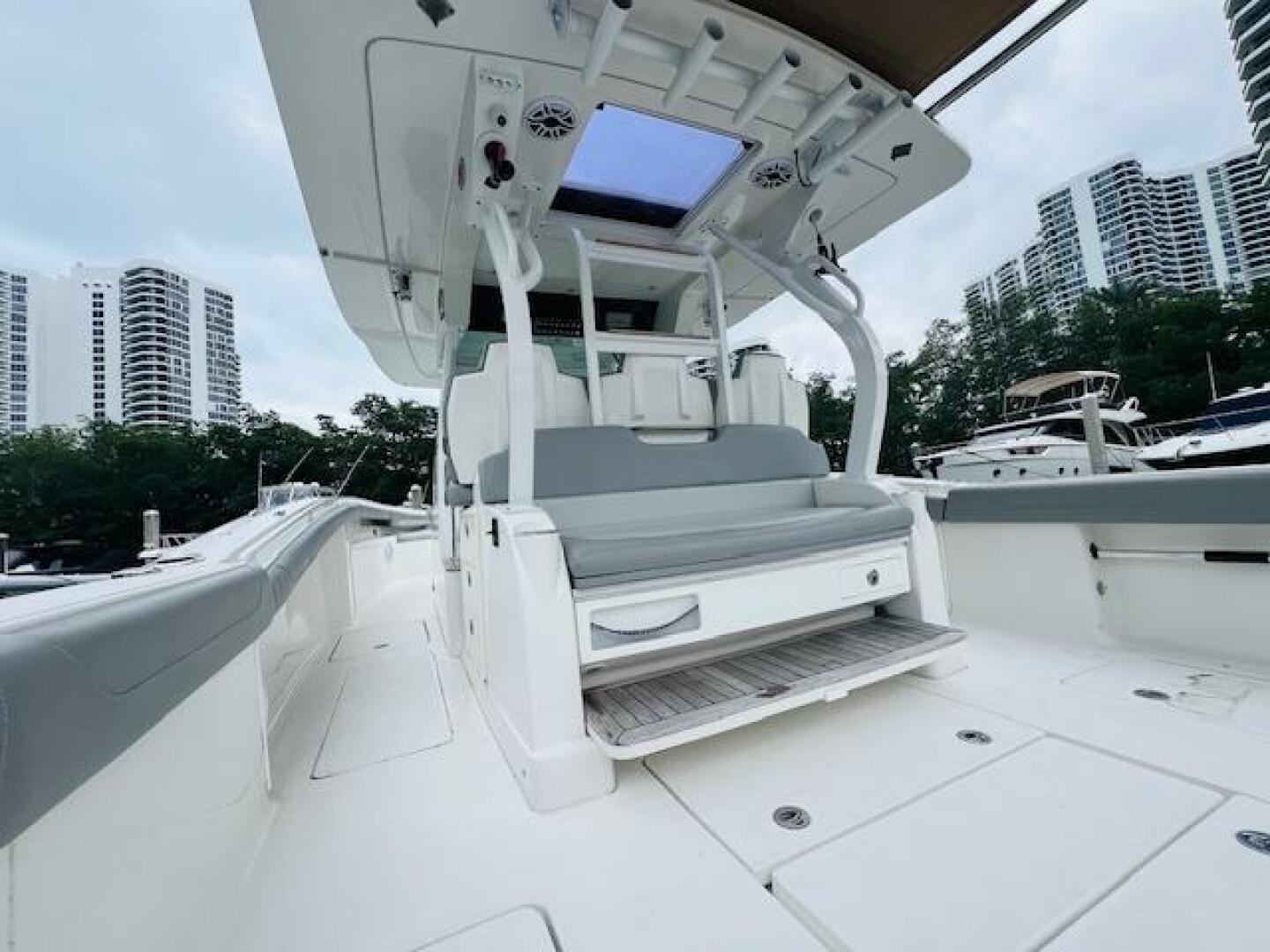2018 Scout 380 LXF - Image 38