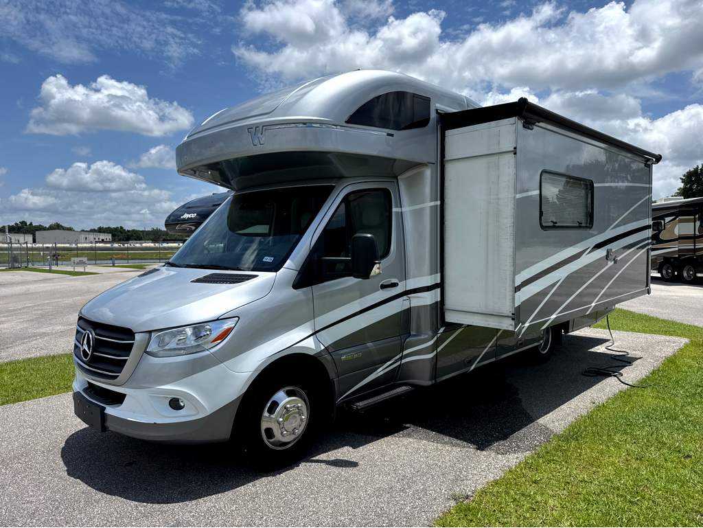 2023 WINNEBAGO VIEW 24D - Image 3