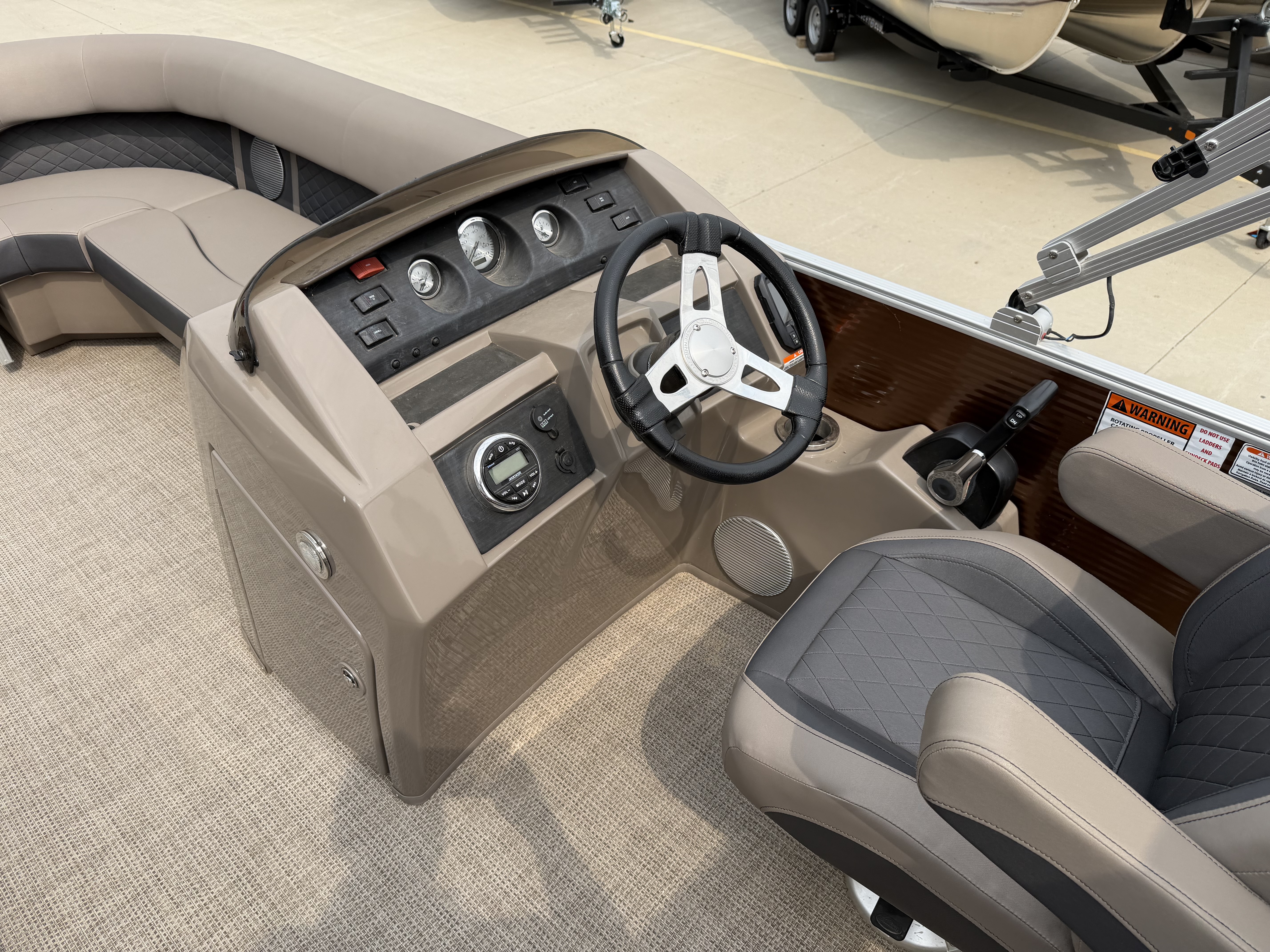 2020 BENNINGTON 22SX SWING BACK PREMIUM - Image 19