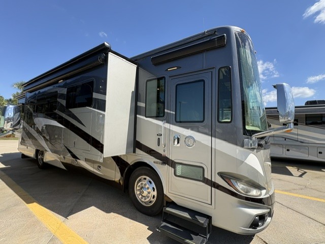 2018 TIFFIN PHAETON 36GH - Image 1