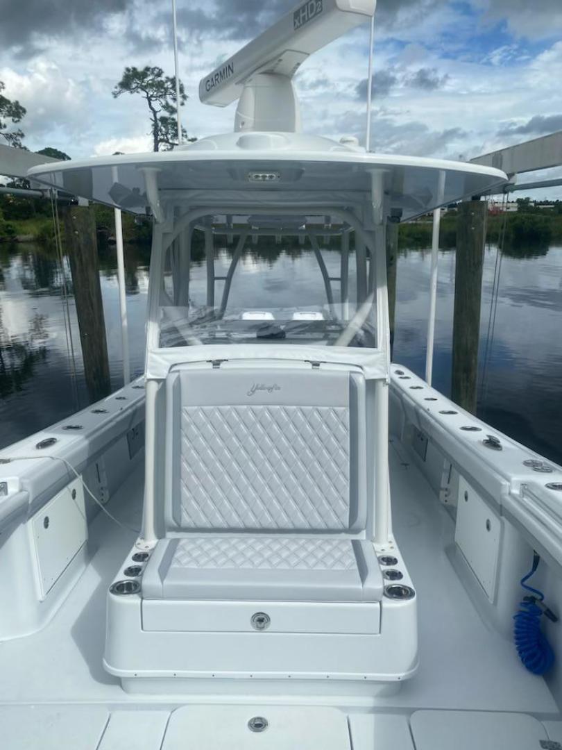 2022 Yellowfin Center Console - Image 5