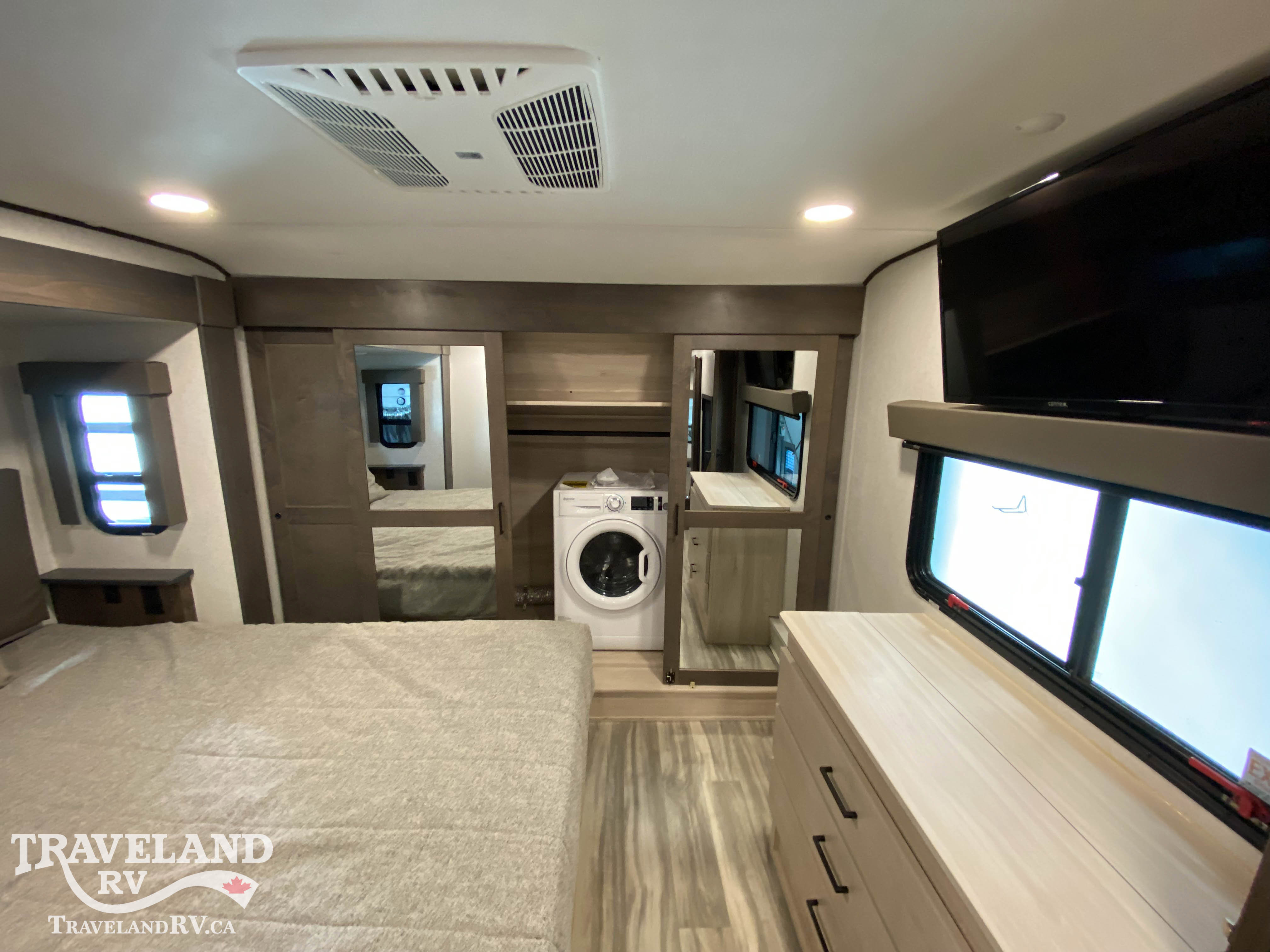 2022 Alliance RV Valor 36V11 - Image 17