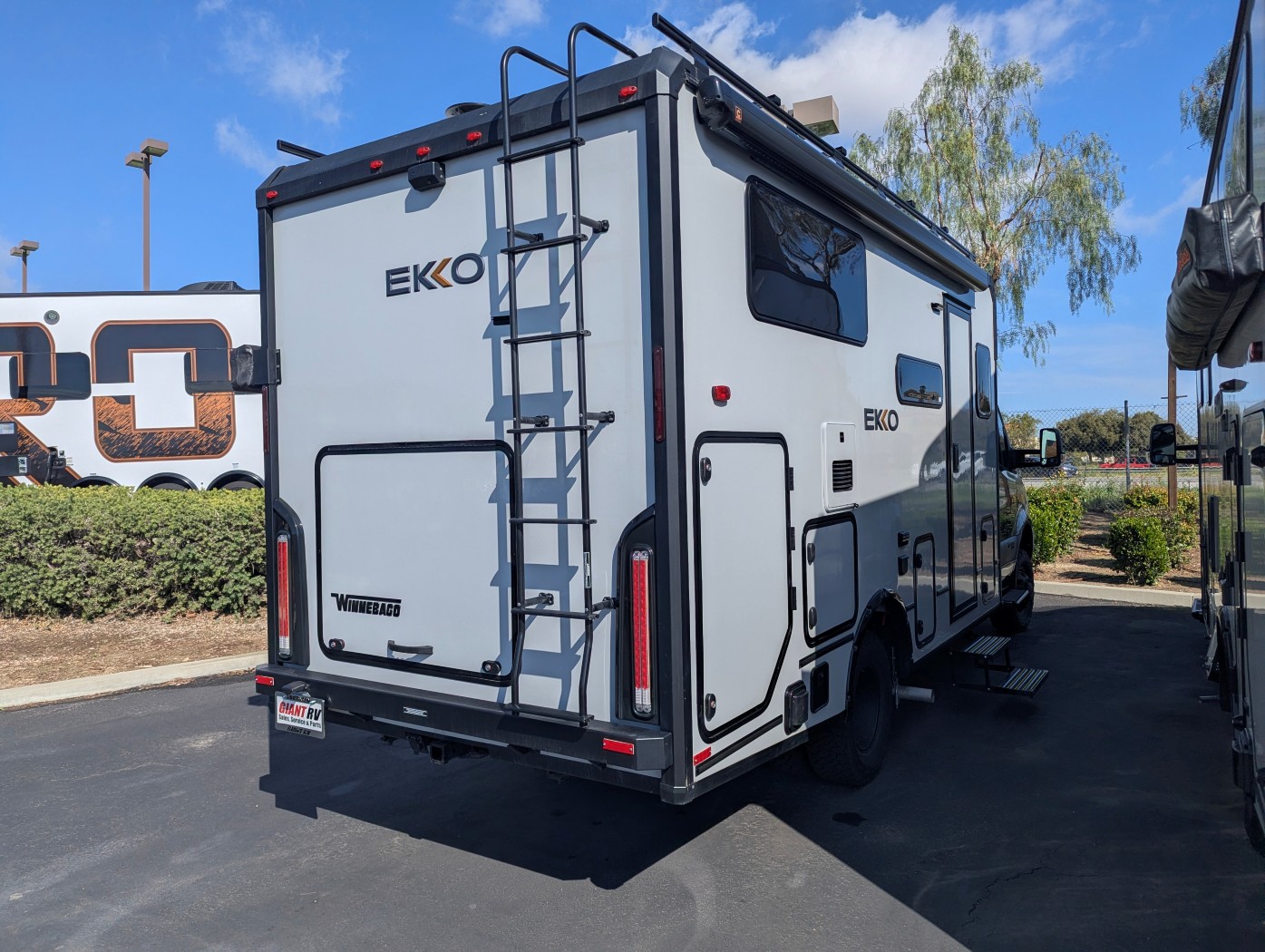 2026 Winnebago EKKO Sprinter 23B AWD - Image 5