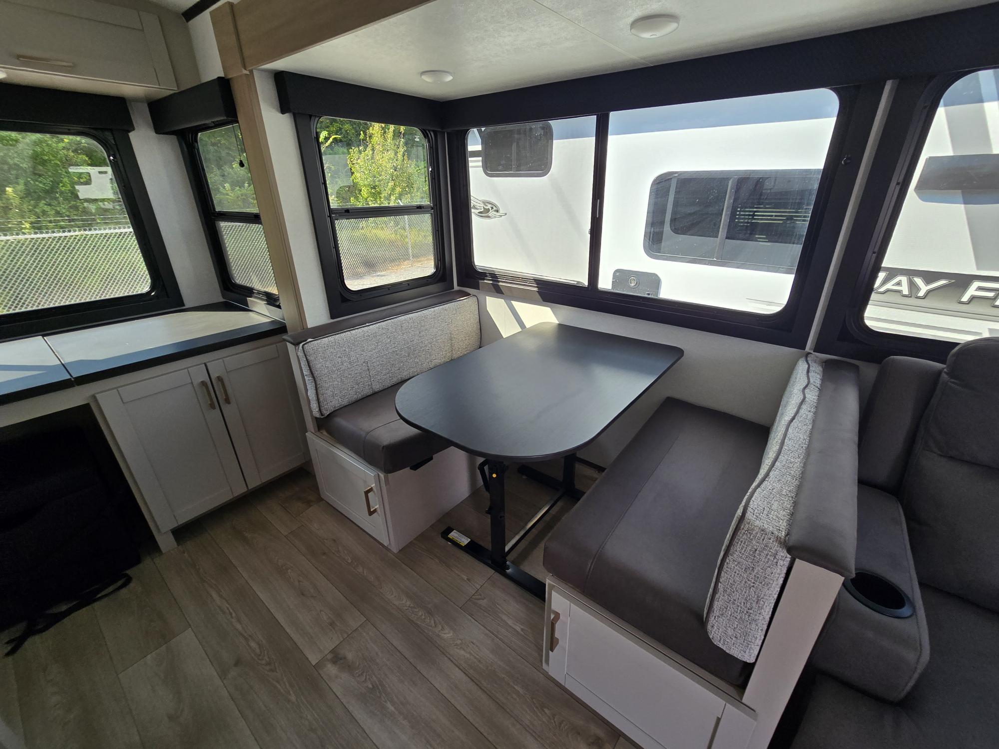 2027 JAYCO JAY FEATHER 27MK - Image 21