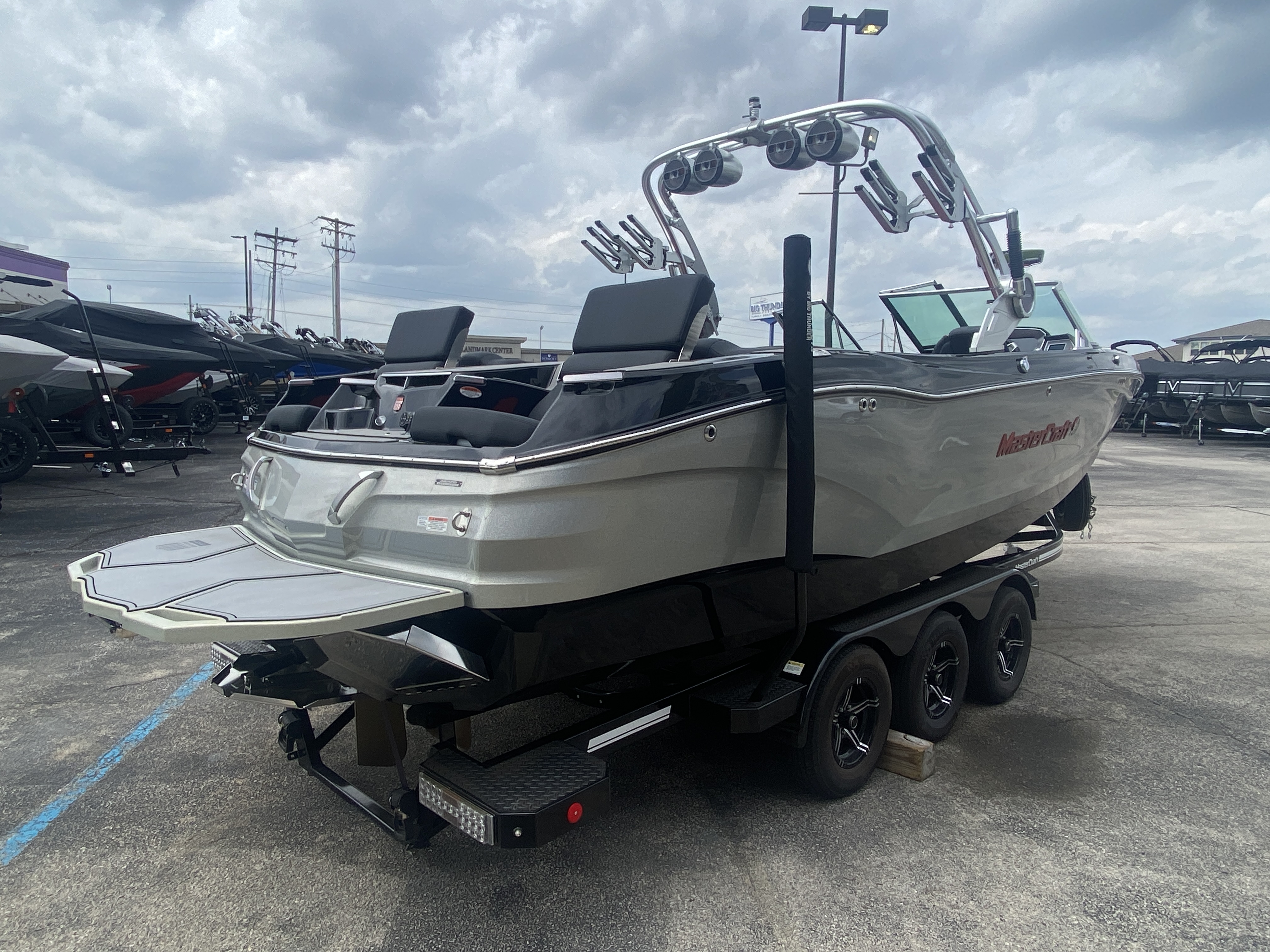 2021 MasterCraft X26 - Image 5