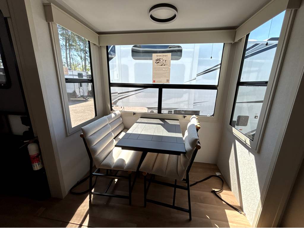 2026 GRAND DESIGN SOLITUDE 380FL - Image 15