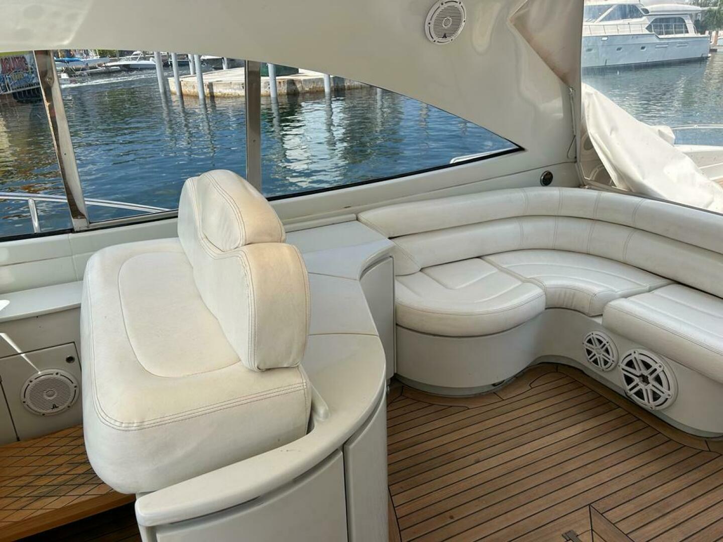 1999 Pershing 54 - Image 14